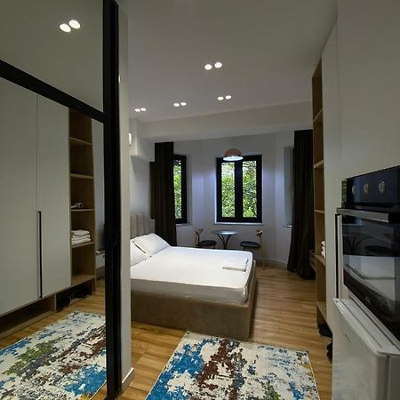 Luxury Apartments Blloku Tirana Exterior photo